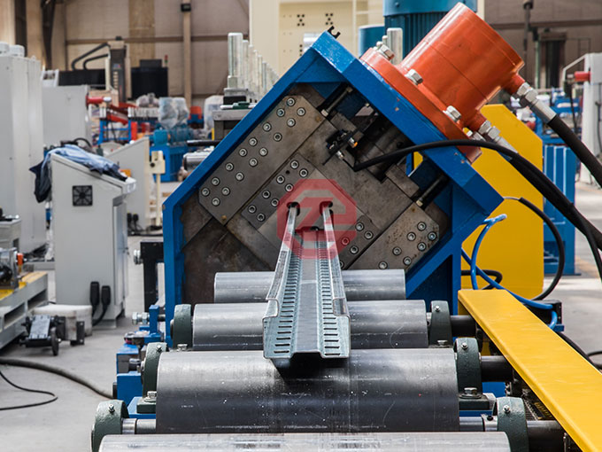 Upright Roll Forming Machine